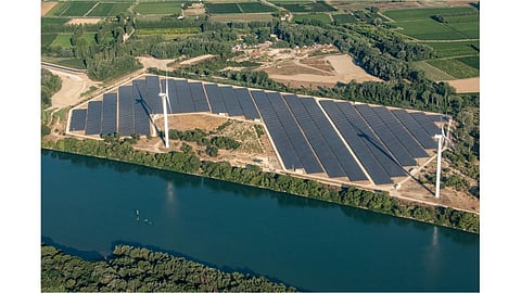 Hybrid solar and wind projects