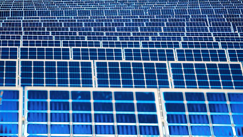 AI-based simulations are being used to model chemical processes for recovering high-purity silicon from PV recycling. (Photo Credit: University of New England)