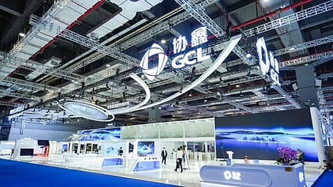 GCL SI displayed its application-specific PV module portfolio, including utility, C&I, desert, offshore, anti-dust, and anti-glare modules at SNEC 2026.
