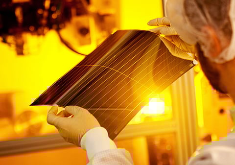 German organic solar start-up Heliatek attained a new world record OPV cell efficiency of 13.2%, using newly developed absorber molecules and optimized device architecture. (photo credit: Heliatek)