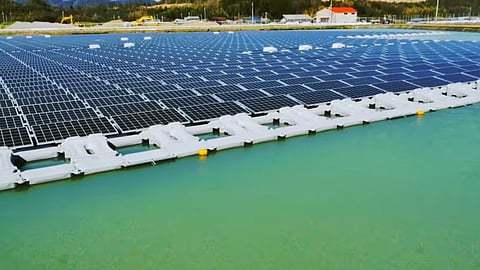 Innova & C&T For 74 kW Floating Solar