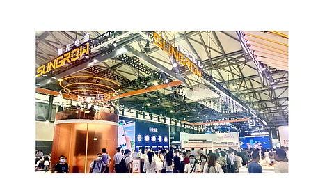 China PV News Snippets: Sungrow, Arctech Solar
