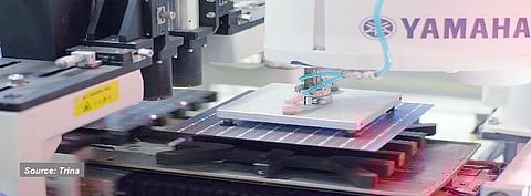 Although it sounds counterintuitive, increasing the wafer size is actually helping to improve efficiency. One of the main reasons is that all larger wafers are made using the latest tools based on advanced technologies at all levels of the process chain – from wafers to modules. This results in high-quality raw material for cell lines, which are processed using brand-new machines at the cell level as well. Process uniformity and control are at their peak, and the end product is of superior quality.