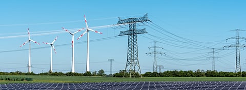 Renewable energy installation capacity increased by more than 50% in 2020 to over 260 GW, according to IRENA, with solar PV adding 127 GW, despite the economic slowdown. (Photo Credit: IRENA)
