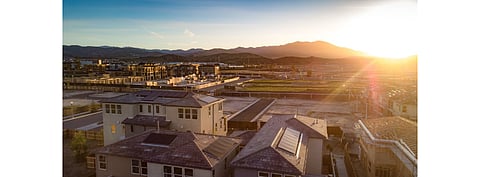 Consolidation continues in the booming US residential solar market. Soon after Sunrun took over Vivint Solar to increase its presence and stature in the space, Sunnova has now agreed to take over the SunStreet platform of US home building company Lennar. (Photo Credit: Business Wire)