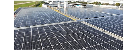 The 25-year closed end fund from Macquarie, MGREF2, with more than €1.6 billion raised, will invest in both wind and solar power projects. It has already invested in a 268 MW residential rooftop solar project portfolio in the US with a 50% stake. Pictured is a rooftop solar project from Blueleaf Energy, a GIG group company. (Photo Credit: Blueleaf Energy)