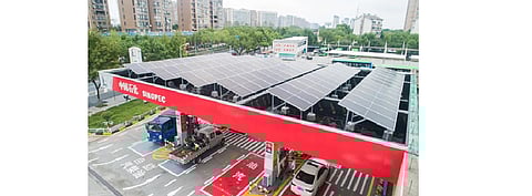 Sinopec’s 18 solarized service station in Zhejiang province have been powered by JinkoSolar’s high-efficiency dual glass bifacial solar panels. The company also plans to solarize production sites and have identified JinkoSolar’s N-type Topcon bifacial panels for some of the projects. (Photo Credit: JinkoSolar)