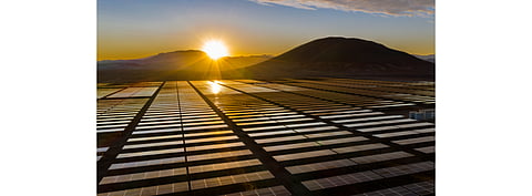 Tata Power Solar’s cumulative utility scale EPC orders now add up to around 4.4 GW DC with the addition of what it calls India’s largest utility scale battery storage facility coupled with a solar farm. (Illustrative Photo; Photo Credit: abriendomundo/Shutterstock.com)
