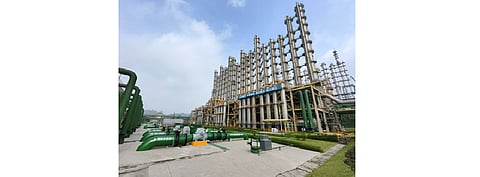 Tongwei subsidiary Yongxiang New Energy’s 51,000t/a high-purity crystalline silicon project has successfully produced its first batch of high-purity crystalline silicon. The project uses the 6th Yongxiang process, which is a proprietary intellectual property of Yongxiang and features 50,000t modularized construction standard. Seen in the picture is a part of Yongxiang New Energy Phase 2. (Photo Credit: Tongwei)
