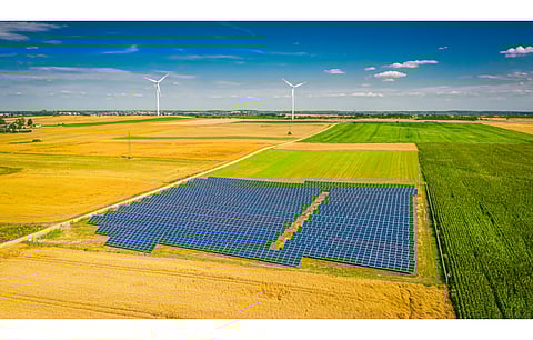 Italian renewable energy industry fears that some provisions in the government’s latest Law Decree 04/2022 can undermine investor confidence and lead to significant wholesale energy markets distortions. (Illustrative Photo; Photo Credit: Shaiith/Shutterstock.com)