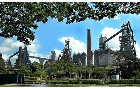 The offtake agreement with steel producer Usiminas, said Canadian Solar, is the 1st corporate PPA signed directly with an industrial customer under Brazil’s self-production framework. (Photo Credit: Usiminas)