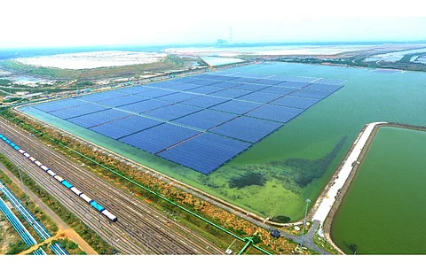 With the commissioning of 42.5 MW floating solar power capacity at Ramagundam Floating Solar Plant (in the picture), NTPC says 80 MW out of planned 100 MW capacity is now online here. (Photo Credit: NTPC Ltd)