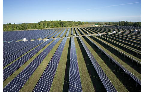 Invenergy says the Sauk Valley Hydrogen Project will be powered by a co-located solar power plant in Illinois, making its presence in green hydrogen market. Pictured is Woodville solar project of Invenergy. (Photo Credit: Invenergy)