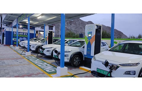 Located around 3,000 meters above sea level, Ladakh aims to become carbon neutral. To help achieve the aim, CESL has set up a solar powered charging station (in the picture) here to help Leh administration charge its electric cars here, to start with. (Photo Credit: CESL/Twitter)