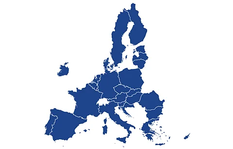 The EC’s proposal to cap revenues of renewable energy generators in the 27 member bloc of European Union (map in the image) at €180 per MWh has been met with protest and skepticism from the solar industry. (Illustrative Photo; Photo Credit: Peter Hermes Furian/Shutterstock.com)