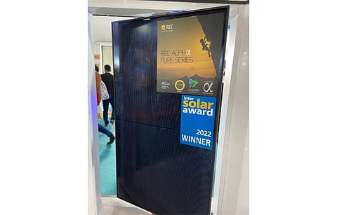 REC Group has been producing the Alpha Pure-R series modules at its 1.2 GW Singapore fab since September 2022. It has now placed an order for 600 MW more with Maxwell to produce the same. (Photo Credit: TaiyangNews)