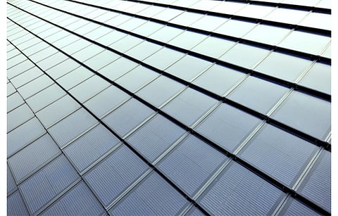 Meyer Burger is to hold a market launch of the Meyer Burger Tile (in the picture) in H2/2023. It will place the order for mass production of these tiles with a specialist company in Europe. (Photo Credit: Meyer Burger Technology AG)