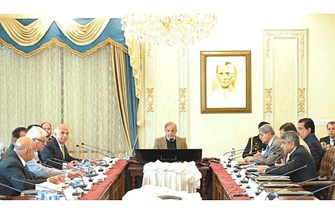 Pakistan’s Prime Minister Shahbaz Sharif (in the center) sees solar energy as an inevitable tool to improve the economy and reduce bills of expensive imported fuels. (Photo Credit: Alternative Energy Development Board, Pakistan)