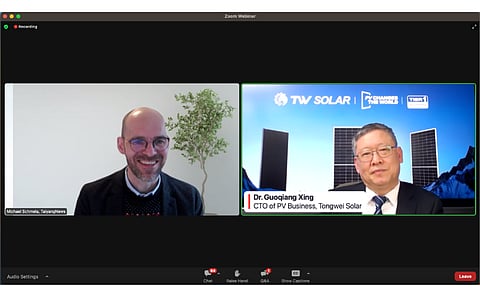 Tongwei Solar’s CTO of PV Business Dr Guoqiang Xing engaged in an executive fire chat with TaiyangNews’ Managing Director Michael Schmela during the event. (Photo Credit: TaiyangNews)