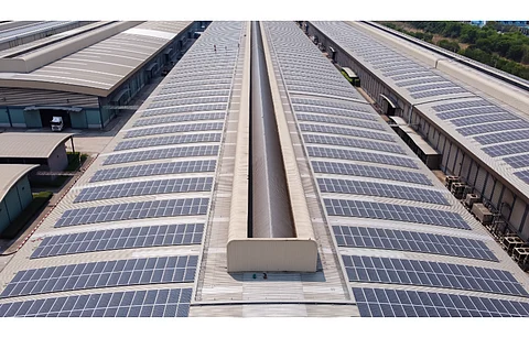Argentina expects to help SMEs, large companies and public sector to install around 20 MW solar PV capacity in 2023 with a new credit line under FODIS program. (Illustrative Photo; Photo Credit: NavinTar/Shutterstock.com)
