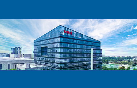 LONGi’s latest announcement of monocrystalline silicon wafer prices show a dip in the prices. (Photo Credit: LONGi)