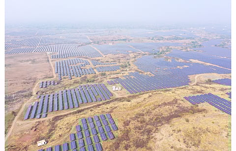 After launching an 800 MW tender for Khavda Solar Park under phase XX in May 2023, GUVNL is looking for bidders for phase XXI for 600 MW capacity, and an additional 600 MW as greenshoe option. (Illustrative Photo; Photo Credit: Paulose NK/Shutterstock.com)