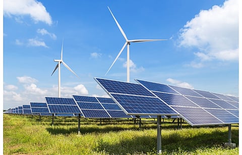 Romania will go ahead with its 5 GW renewable energy auction plans after the EU green signal to its €3 billion state aid request. (Illustrative Photo; Photo Credit: Soonthorn Wongsaita/Shutterstock.com)