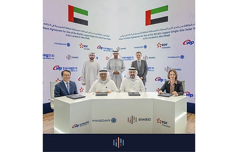 Pictured are the representatives of Masdar, EDF Renewables, KOWEPO and EWEC during the PPA signing agreement for the Al Ajban Solar Plant. (Photo Credit: Emirates Water and Electricity Company)