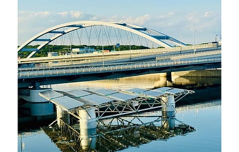 SolarDuck says the Japanese OFPV demonstration plant (in the picture) is part of the Tokyo government’s plans to generate and transmit renewable energy from the Tokyo Bay Area. (Photo Credit: SolarDuck)