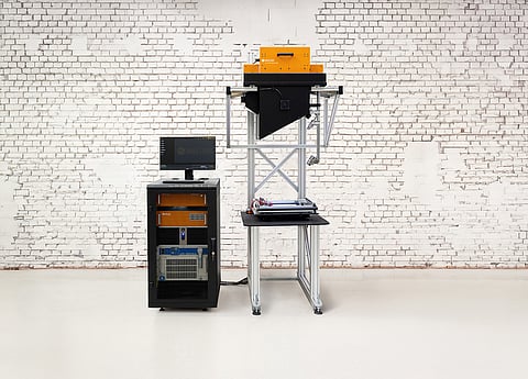 Characterization of tandem structure cell: WAVELABS has introduced its latest lab-scale SINUS-430 ADVANCED sun-simulator tool compatible with thin-film or perovskite tandem cell structure, at Intersolar Europe 2024. (Photo credit: WAVELABS)