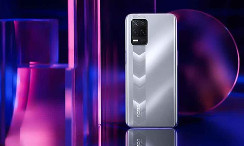 Realme Begins Sale of Its Narzo 30 and Realme Smart TV on Flipkart