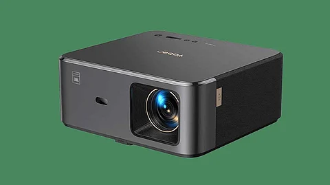 Enjoy Theatre Like Experience at Home with Yaber K2s 4K Outdoor Movie Projectors