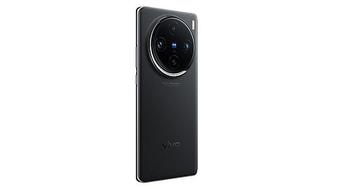 Vivo Announced Sale for its Latest X100 Series Smartphone