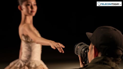 Sony Unveils First G Master Standard Zoom Lens with Constant F2 Aperture