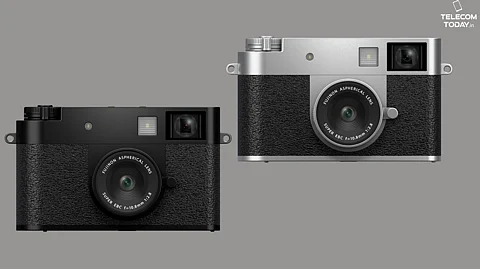 FUJIFILM Unveils X half Digital Camera with Classic Design at ₹76,999