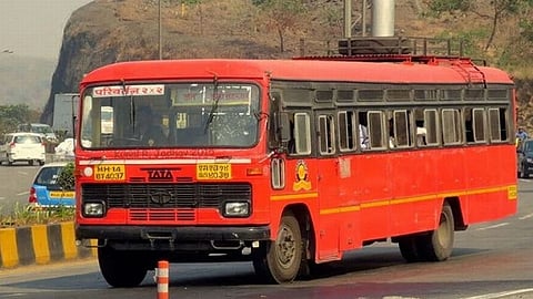 मर्जीतील ठेकेदारासाठी एसटीच्या इलेक्ट्रिक बसखरेदीला ब्रेक
