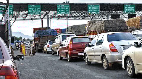 Khed Shivapur Toll plaza