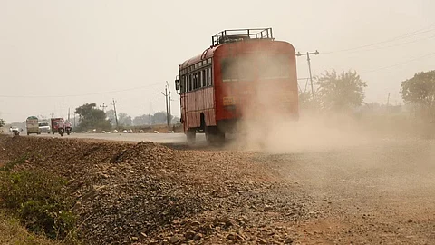 Akola Akot Road