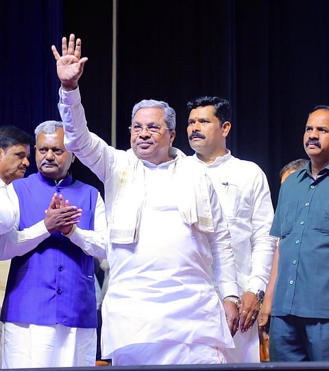 karnatka congress mlas act against cm Siddaramaiah