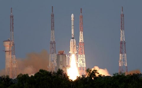The Indian Space Research Organization is designing a 40-story-tall rocket capable of carrying a satellite weighing 75,000 kg