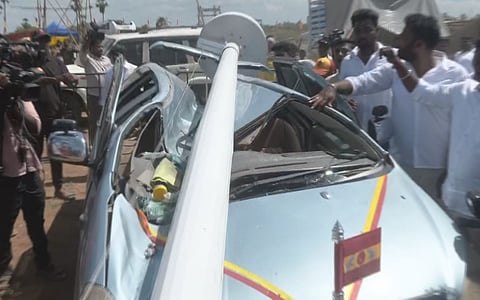 100 foot tall flag pole collapsed at Madurai Tamilaga Vettri Kazhagam conference grounds