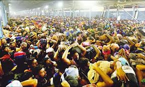 Sabarimala Mandala Poojai 2025 Rituals that devotees who visit Sabarimala Ayyappa temple must observe Read Sabarimala Ayyappan Viratham in Tamil