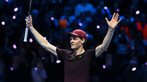 Italian Tennis Player Jannik Sinner defeats Carlos Alcaraz to defend ATP Finals Title 2025 Championship News in Tamil