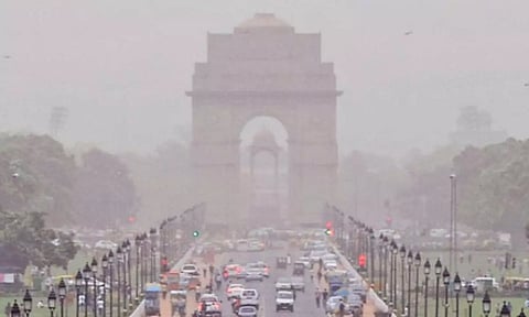 Delhi Air Pollution Level Today Update Air Pollution at Dangerous Conditions Government Warns Read Latest News in Tamil