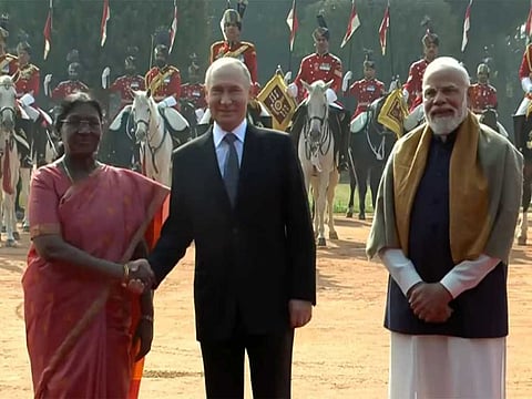 Russian President Vladimir Putin given red carpet welcome at Presidential Palace Delhi