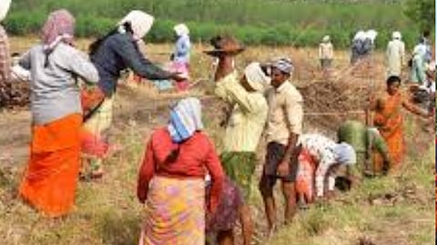 Anbumani strongly criticized DMK government providing only 16 days of work on average to beneficiaries of the 100-day work program in Tamil Nadu