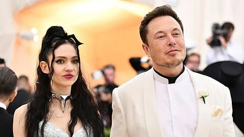 Elon Musk blocked his ex-girlfriend in X. Com Grimes insistence