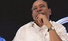 Salem PMK general meeting party workers consoled Ramadasa, who shed tears while talking about Anbumani