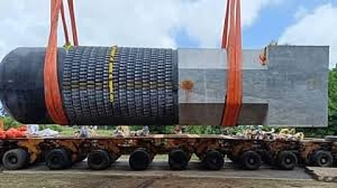 world's tallest Shivalingam, carved in Tamil Nadu, traveled 3,000 km Mamallapuram Lingam Statue 1008 Reached Bihar