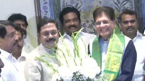 AMMK General Secretary TTV Dhinakaran joined NDA alliance, saying that those who give in will not be ruined